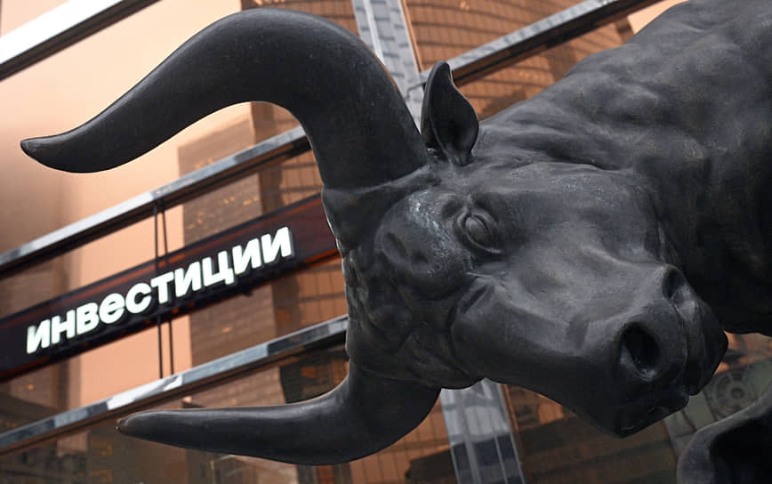 Иностранцы потянулись на биржу Иностранцы потянулись на биржу