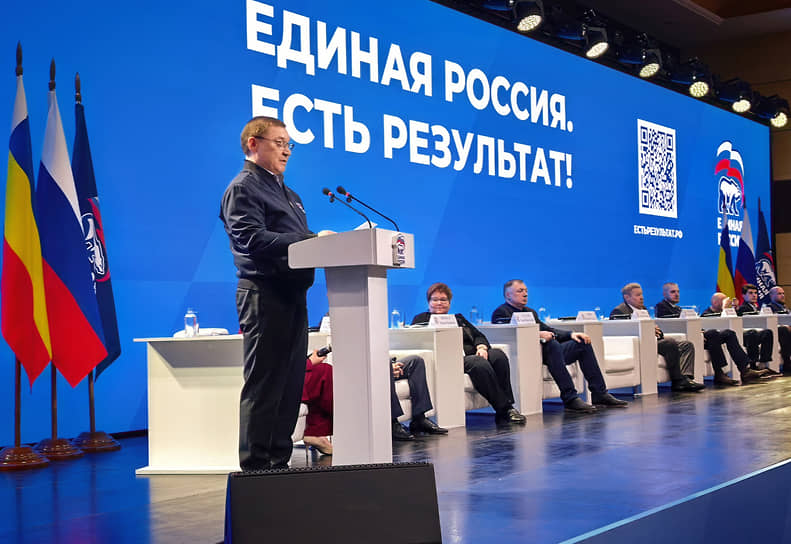 Одним из главных событий партийной недели стал второй окружной форум «Единой России», на котором партийцы во главе с секретарем генсовета Владимиром Якушевым (слева) отчитались о выполнении «народной программы»