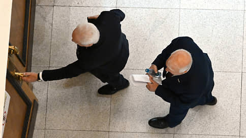 Согласование по справедливости // Справороссы надеются провести в Госдуму не менее шести одномандатников