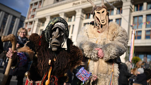 Баба-яга на страже идентичности // В Совете федерации обсудили вопросы национального самосознания