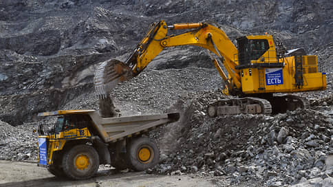 Отвалы не вписались в проекты // Недропользователям проще признать вскрышные породы отходами, чем использовать повторно