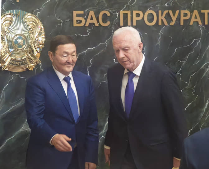 Александр Гуцан (справа) и Берик Асылов уверены, что заключенные ими соглашения помогут розыску и возвращению похищенных активов