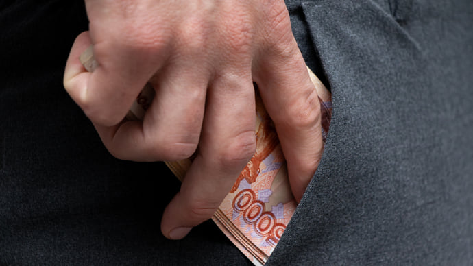 Займы сохранили лицо