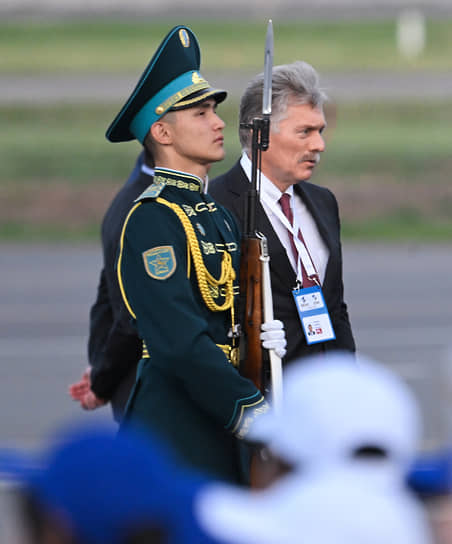 Дмитрий Песков подготовился к выходу президента 