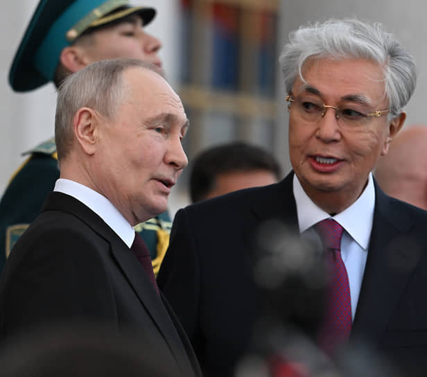 Владимир Путин и Касым-Жомарт Токаев встретились на летном поле 