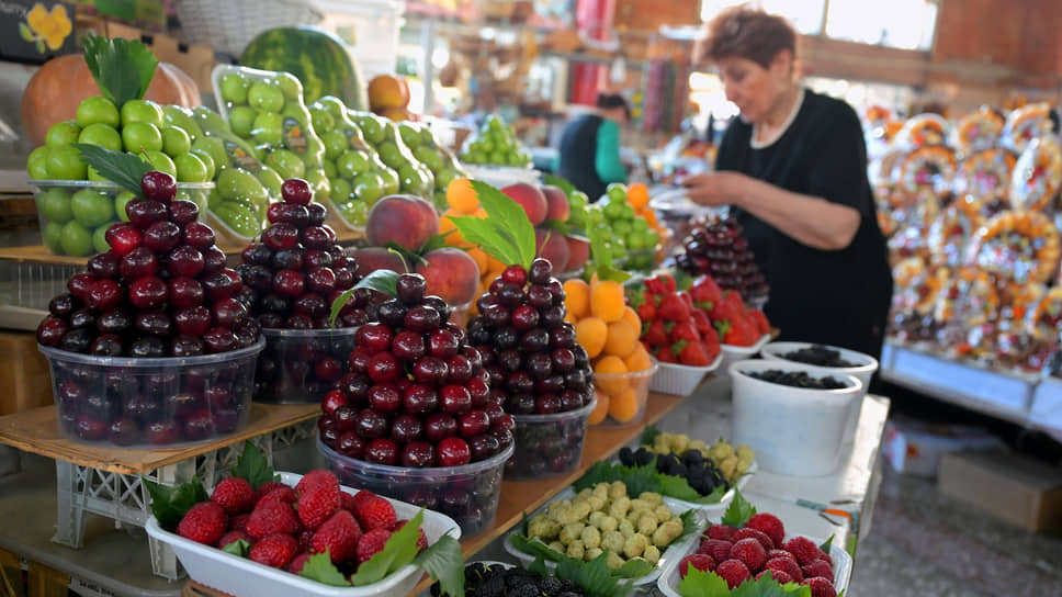 Спрос на черешню в мае—июне сократился на 8–15% год к году