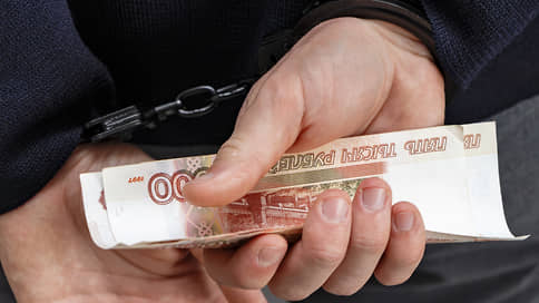 Афера по-флотски // При строительстве военных объектов на Каспии исчезло полмиллиарда рублей