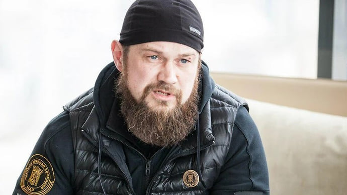 «Ястребов» заводят на посадки