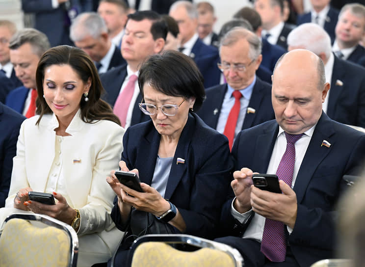 Без телефона нет депутата