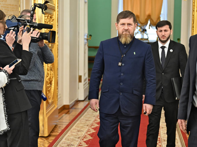 Дважды восемь