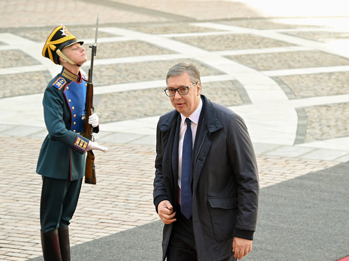 Президента Сербии взяли под защиту