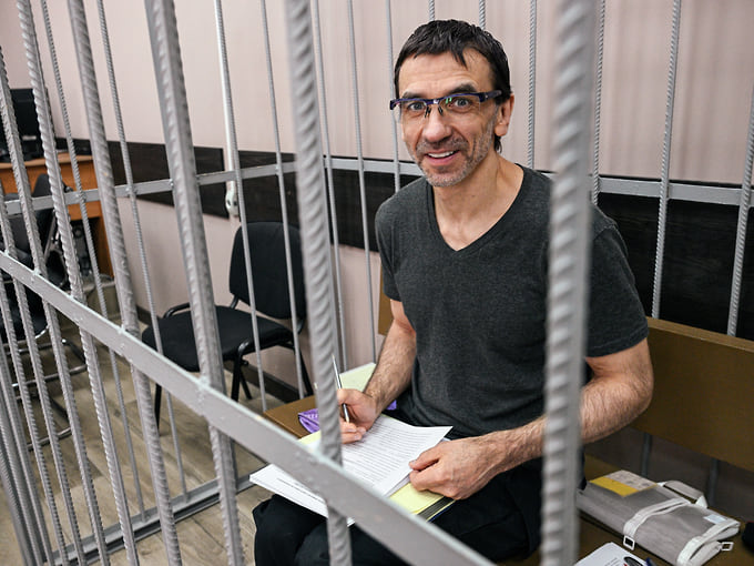 Михаил Абызов назвался потерпевшим