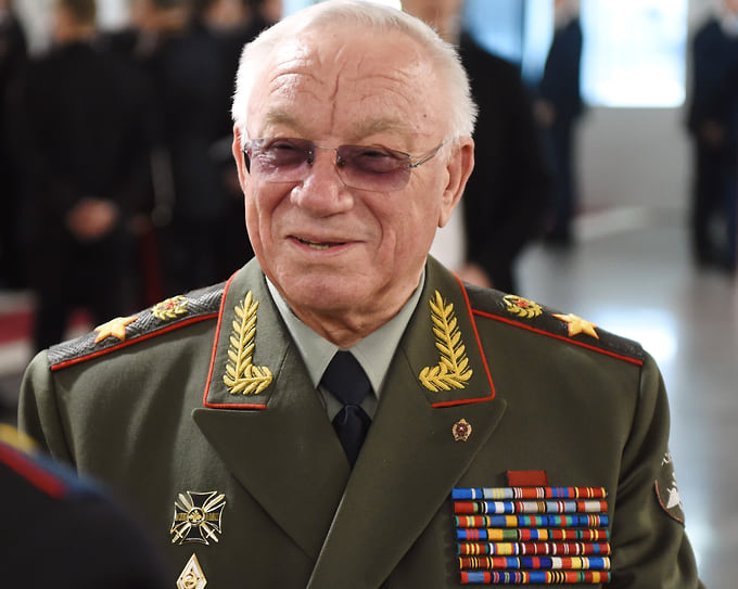 Анатолий Куликов