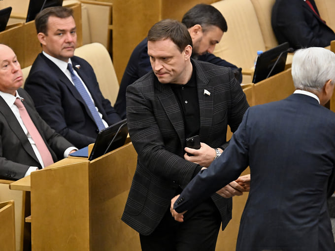 Депутаты разошлись по интересам