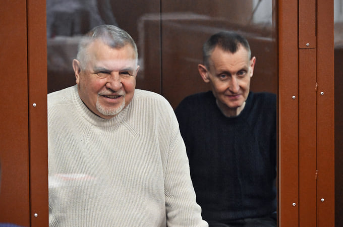 Валерий Ковалевич (справа) и Александр Михайленко (слева) вину в инкриминируемых им преступлениях не признают 