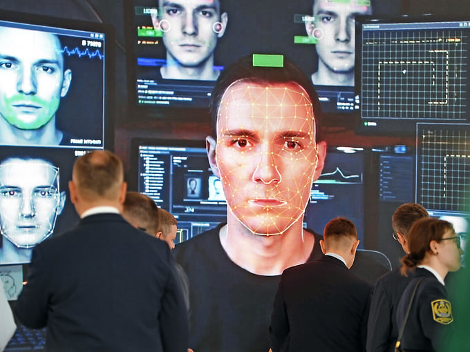 Модели вошли в образ