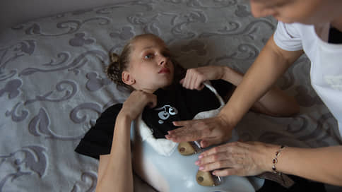 Инклюзивная модель // 16-летнюю девочку спасет операция