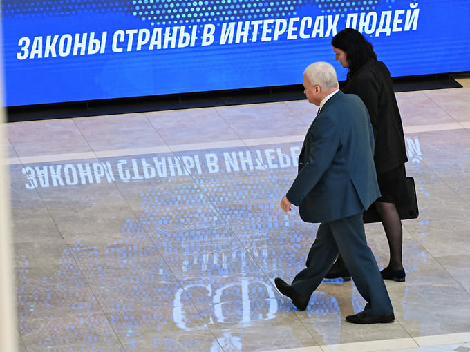 Сенаторы поспорили о сокращении числа чиновников