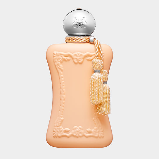 Parfums de Marly, туалетная вода Cassili (бестселлер, выпуск 2019 года). ноты: красная смородина, цветы, болгарская роза, слива, франжипани, петалия (аромат пиона и розы), мимоза, ваниль, бобы тонка, сандал 