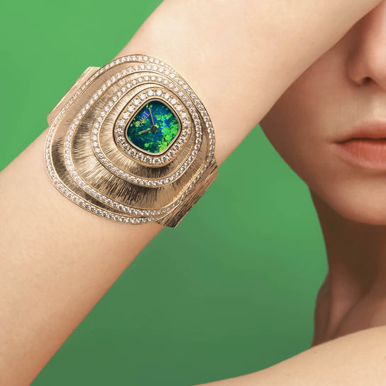 Часы-манжета Sixtie, розовое золото, черный опал, бриллианты, Piaget 