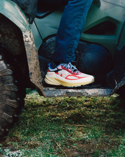 Винодел Себастьен Дервье в рекламной кампании кроссовок New Balance х Action Bronson 990v6 Untitled 