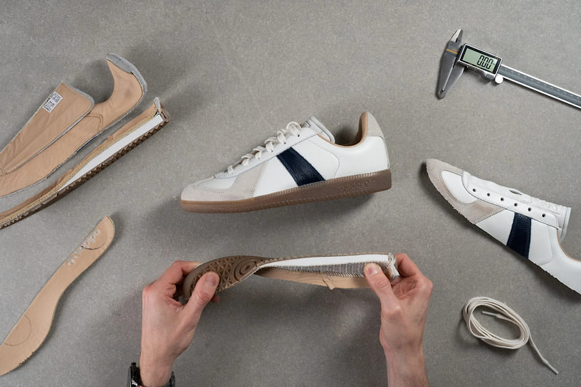 Кроссовки adidas originals Bw Army