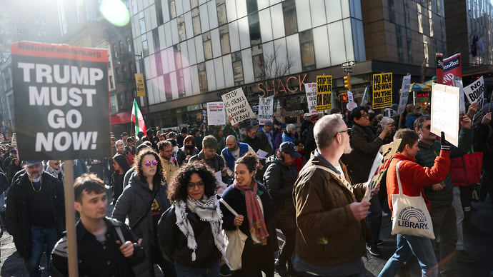 В Нью-Йорке начался митинг из-за ударов США по Ирану