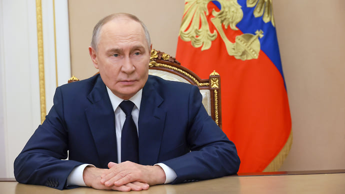 Путин поздравил мусульман России с Ураза-байрамом