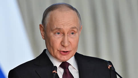 Путин учредил профессиональный праздник политрука