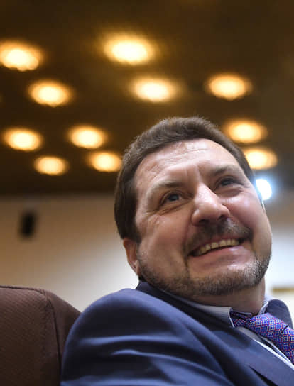 Бывший глава «Связьинвеста» Юрченко допустил наращивание доли в ВТБ до 10% Бывший глава «Связьинвеста» Юрченко допустил наращивание доли в ВТБ до 10%