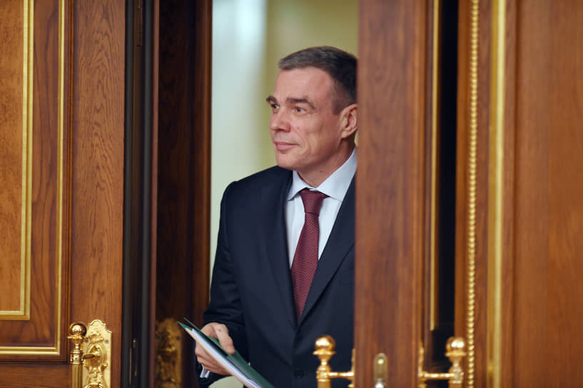 Олег Савельев 