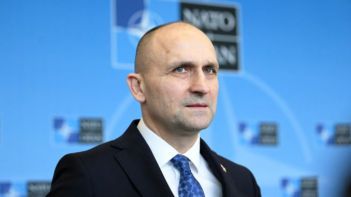 Болгария прекратит поставки оружия на Украину