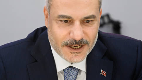 Глава МИД Турции провел встречу с Игорем Сечиным