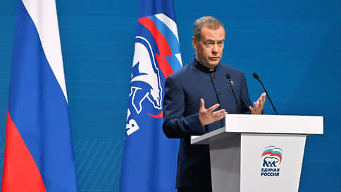 Медведев назвал допустимым неумышленное уничтожение гражданских лиц на Украине