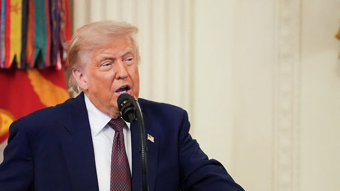 Трамп поздравил своего сторонника с победой на выборах президента Колумбии