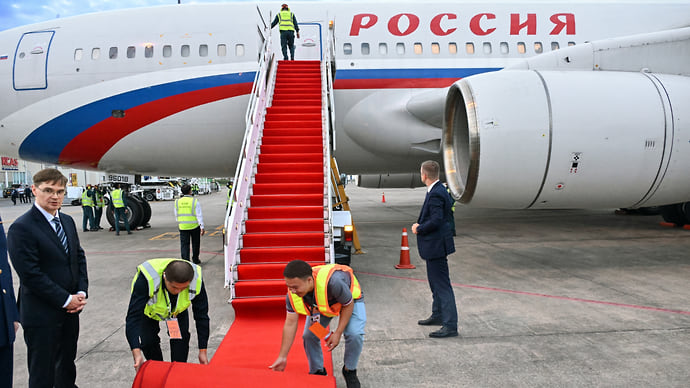 Сергей Шойгу прибыл в Индию для участия во встрече БРИКС