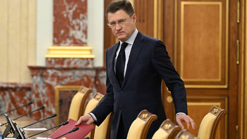 Новак заявил о росте спроса на топливо в России на 20-30% из-за ажиотажа