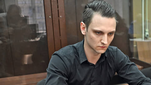Адвоката запрещенной Pussy Riot заочно приговорили к 21 году лишения свободы