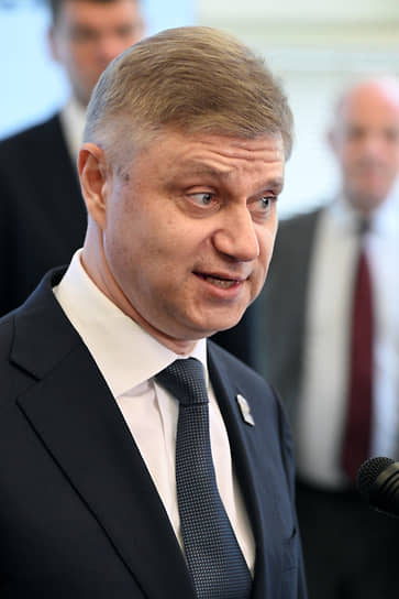 Олег Белозеров