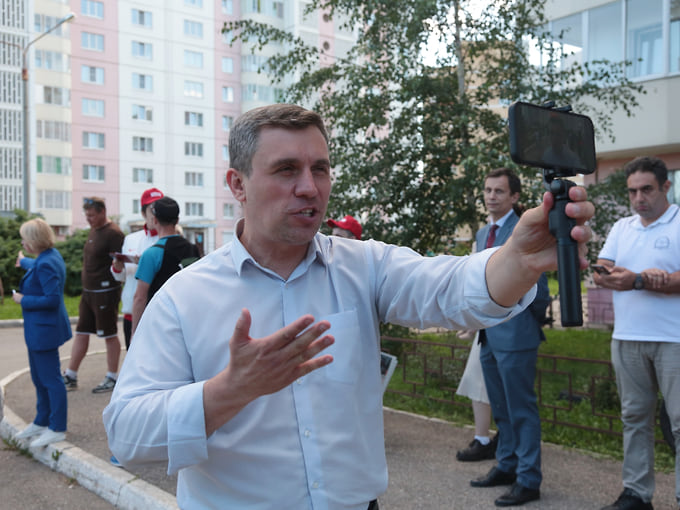 “Ъ” узнал причину задержания кандидата в депутаты Госдумы Бондаренко