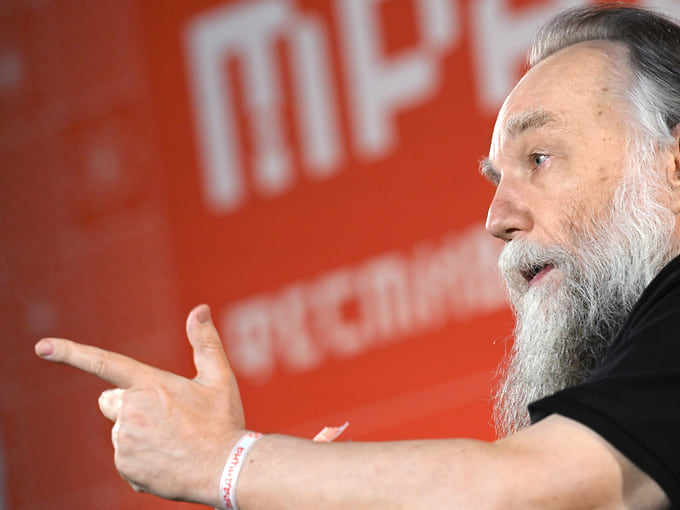 Александр Дугин допустил появление «Конституции победы»