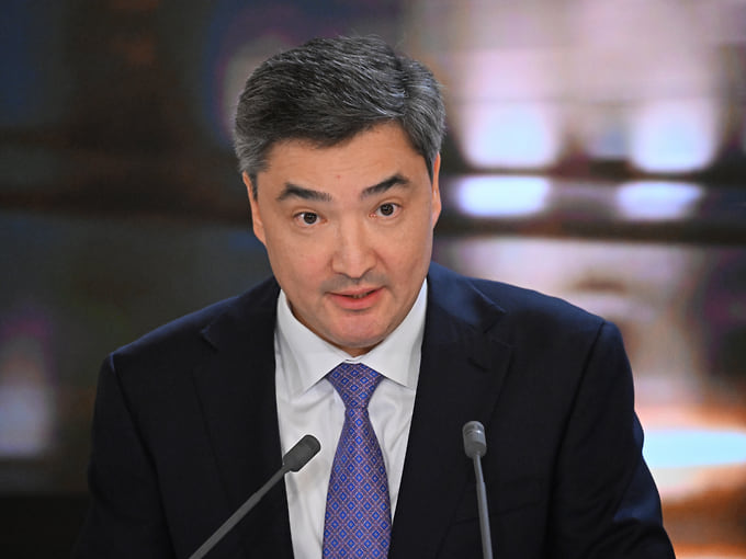 Парламент Казахстана проголосовал за переназначение Бектенова премьер-министром