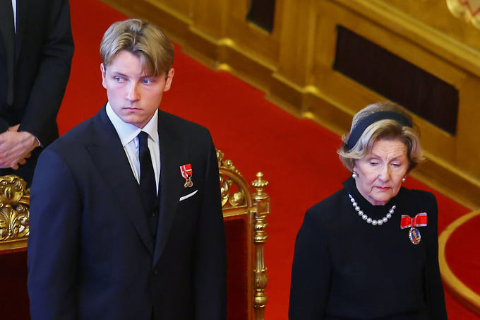Принц Сверре Магнус и королева Соня, вдова короля Харальда V