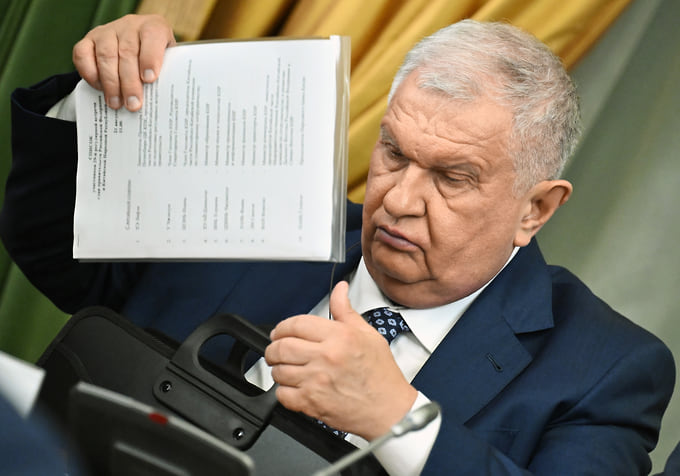 Глава «Роснефти» Игорь Сечин 