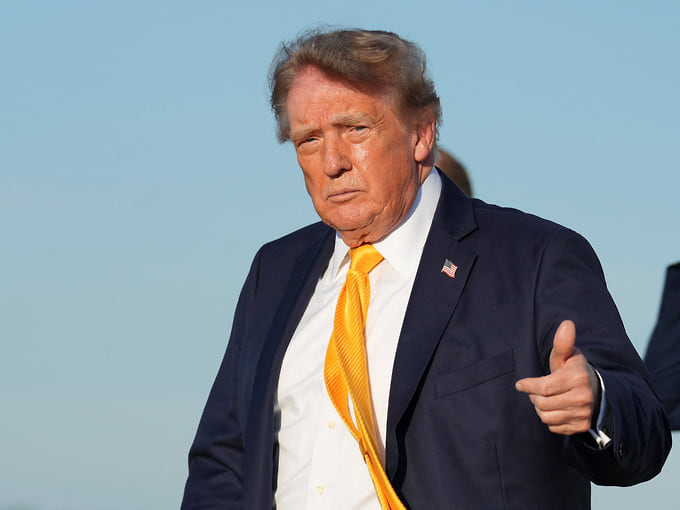 Трамп заявил, что Луна принадлежит США