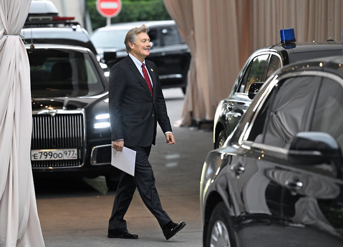 Дмитрий Песков 