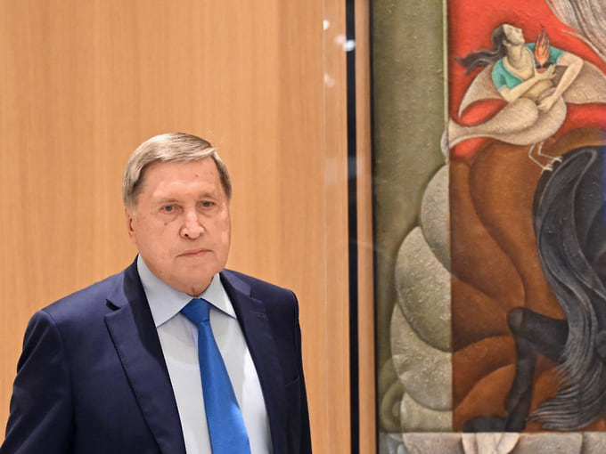 Ушаков: ОАЭ подтвердили готовность принять переговоры по Украине