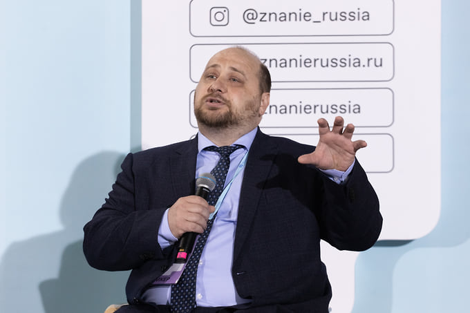 Денис Логунов