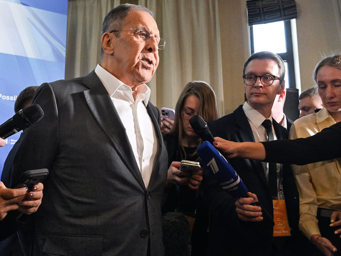 Лавров назвал неприемлемым размещение инфраструктуры НАТО в Афганистане