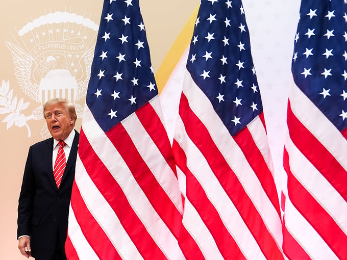Politico: Трамп может лишить 100 тыс. украинских беженцев права остаться в США